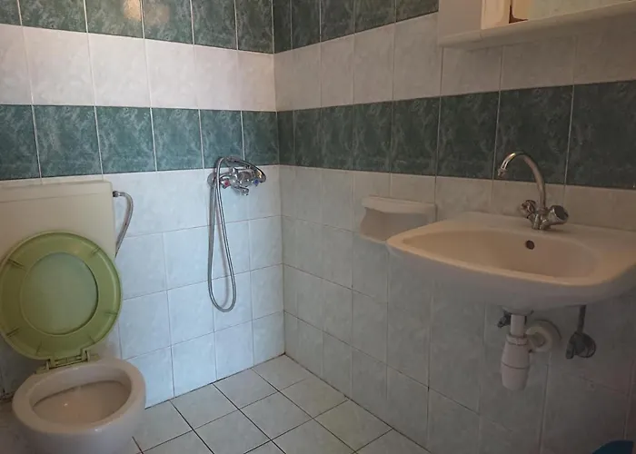Apartman House Papus Szárti