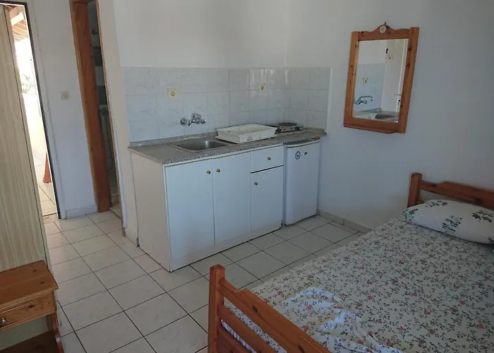 House Papus Apartman Szárti